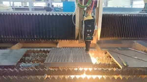 رأس قطع فايبر ليزر طراز GH30B لقطع منتجات الفولاذ الكربوني بسماكة 50 مم