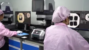 غرفة اختبار بيئي مبرمجة للتحكم الدقيق في درجات الحرارة والرطوبة